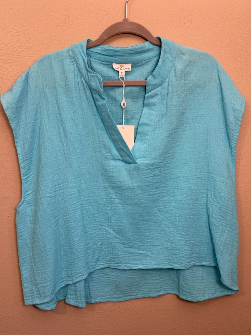 NWT Turks & Caicos Aqua Blue 100% Cotton Breezy Blouse V-Neck Womens Size Small